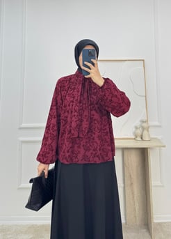9736 - önü baglamalı flok baskı bluz-bordo