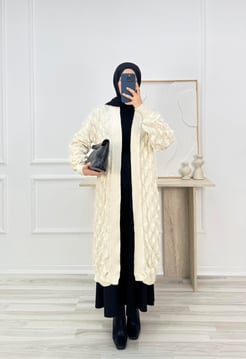 0517-kabartma örgülü triko hırka-krem