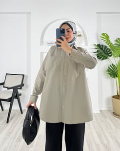 5287-poplin kumaş-arkası yırtmaç detaylı önü cepli gömlek-mint yeşili