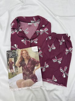 ç6804-bürümcük kumaş şortlu kısa kollu fiyonklu pijama takımı-bordo