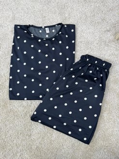 ç0030-milan kumaş kısa kollu puantiyeli pijama takımı-siyah