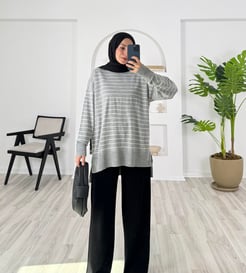 1416-beyaz çizgi detaylı yanları yırtmaçlı triko tunik-gri