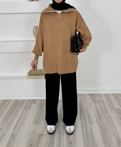 1680 - önü fermuarlı kısa triko -sütlü kahve 