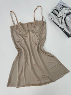 Ç78 - GÖGSÜ DANTEL DETAYLI MİNİ GECELİK - VİZYON