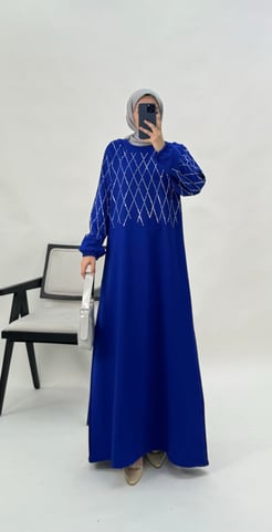5472-sukuba krep kumaş-önü taşlı elbise-saks mavisi