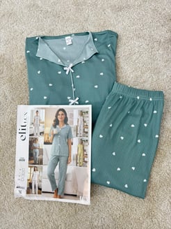 ç8658-milan kumaş kısa kollu kalpli pijama takımı-yeşil