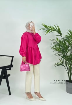 81930 D3 YANI+kolları ve bel  kısmı fırfır detaylı tunik  fuşya 