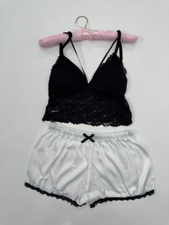 Ç028 - SATEN ŞORTLU BRALET TAKIM DESENLI - BEYAZ 