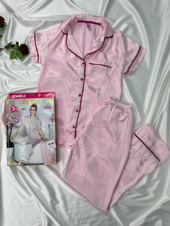 ART439 - ÖNÜ DÜGMELI SATEN PIJAMA TAKIMI - PEMBE 