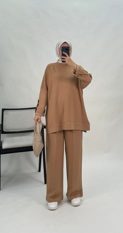 2373-oysho kumaş-yanları yırtmaçlı pantolonu çizgi detaylı takım-sütlü kahve