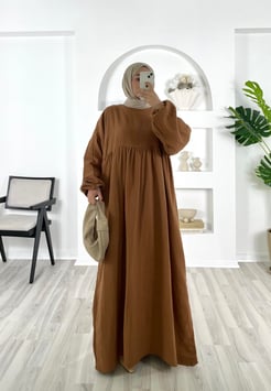 9653-tek katlı müslin kumaş-bilek ucu büzgülü elbise-kahverengi
