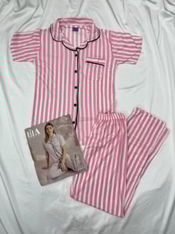 Ç13560 - GÖMLEK YAKA KISA KOLLU ÇIZGILI PIJAMA TAKIMI - PEMBE  