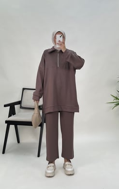8651-oysho kumaş-yarım fermuarlı önü taşlı takım-vizon
