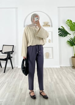 01631 A195+BELİ LASTİKLİ DABIL KUMAŞ HAVUÇ KESİM PANTOLON FÜME