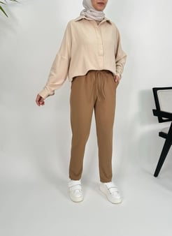 5674 Sukuba krep kumaş beli lastikli pantolon sütlü kahve