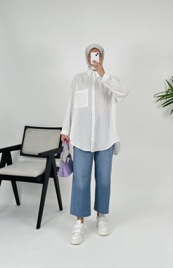 7933-model kumaş-boydan düğmeli cepli tunik-beyaz