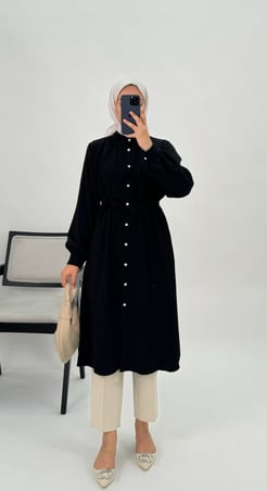 67452-vague-ince kuşaklı taş çiçek düğmeli tunik-siyah
