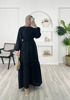 5237-yerli ayrobin kumaş-kemerli etek altı fırfırlı elbise-siyah