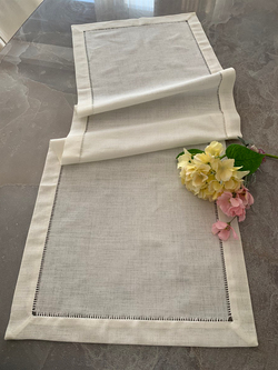 Ajur Detaylı Linen Kumaş Runner