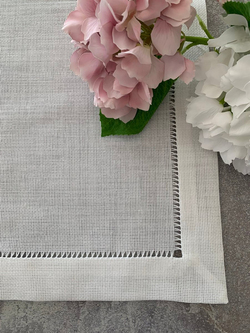Ajur Detaylı Linen Kumaş Runner