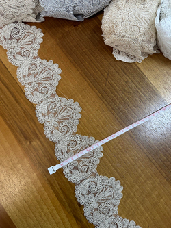 Bej Koç D850 Desen Fransız Güpürü (1 top)