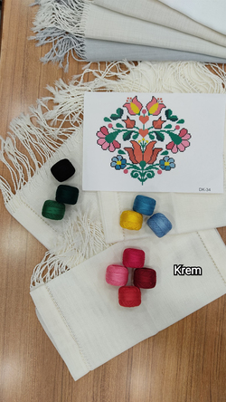 Burgu Püsküllü Burgu Ajurlu İpler Şablon Dahil Salon Set (Dk 34)