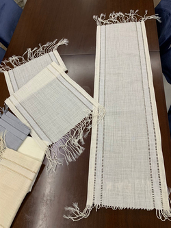 Carmen Çift Sıra Burgu Ajur Detaylı Püsküllü Linen Kumaş Salon Set
