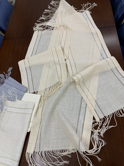 Carmen Çift Sıra Burgu Ajur Detaylı Püsküllü Linen Kumaş Salon Set