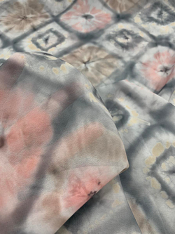 Gri Pembe Batik Desenli Multi Şifon Dk 305