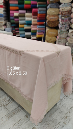 Kendinden Runner Detaylı Güpürlü Pudra Leke Tutmaz Kumaş Masa Örtüsü