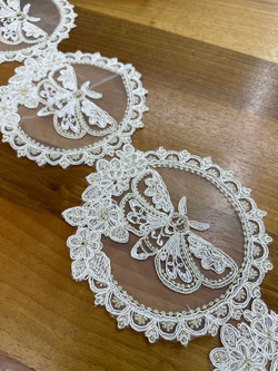 Krem Daire İçi Arı D1250 Desen Fransız Güpürü (1 top)