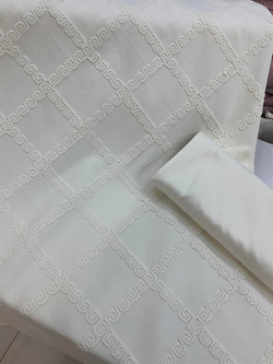 Krem Grek Baklava Desen Kadife Nakış Detaylı Pike