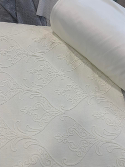 Krem Vazo Şal Desen Kadife Nakış Detaylı Hera Pike