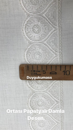 Ortası Papatya Damla Desen Güpür