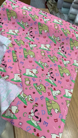 Pembe Köpek ve Ayıcık Desenli Pazen Tek En