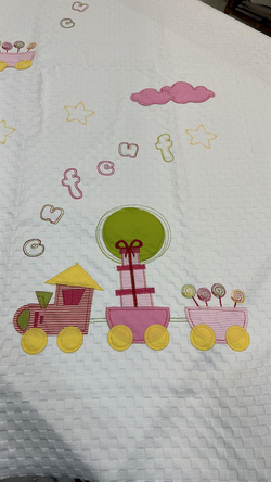 Pembe Neşeli Tren aplikeli Bebek pikesi