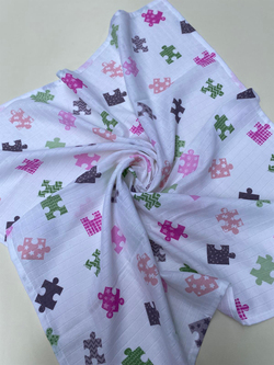 Pembe Puzzle Desenli Müslin Hazır Örtü
