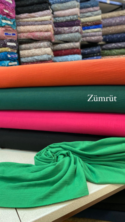 Zümrüt Yeşili Kırışmaz Keten Kumaş