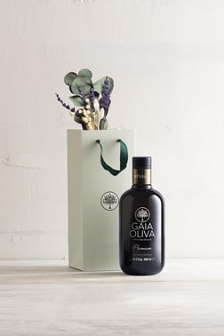 Premium Ayvalık Erken Hasat Natürel Sızma Zeytinyağı ve El Yapımı Çiçekli Hediye Seti (Yeni Hasat)