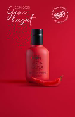 Kırmızı Acı Biber Çeşnili 250 ml Natürel Sızma Zeytinyağı (Yeni Hasat)