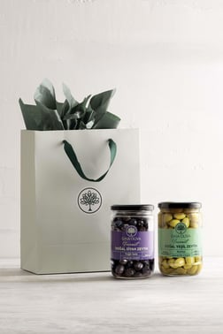 Siyah Zeytin Gemlik Çeşidi Yağlı Sele ve Yeşil Zeytin Memecik Çeşidi Kırma Hediye Seti