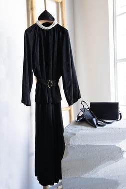 Black-Batwing Sleeve Drawstring Neck Suit with Trousers
