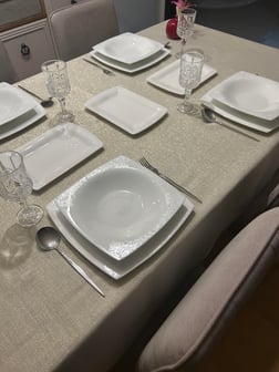 Zeren Home Piko Sarma Detaylı Polyester Keten Dertsiz Simli Masa Örtüsü Gold