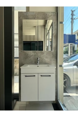 BANYO DOLABI AYNALI CNC İŞLEMELİ MEMBRAN KAPAKLI 65 cm
