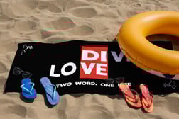 Two Word One Life Plaj Havlusu