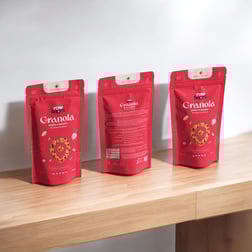 Sağlıklı AtıştırmalıkRawShots Çilekli & Bademli Granola 300g x 3 Avantajlı Paket