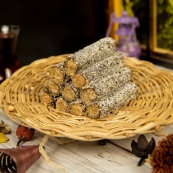 Hindistan Cevizli Fındık Ezmeli Sarma