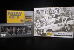 Mini GT Range Rover 1982 Camel Trophy Papua New Guinea Set