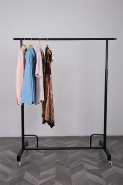 Yuvarlak Borudan Yandan Uzatmalı Askılık Standı Beyaz