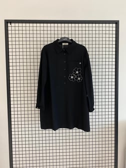 Armine TREND Cep Çiçek Detaylı Tunik Siyah 25YT4150